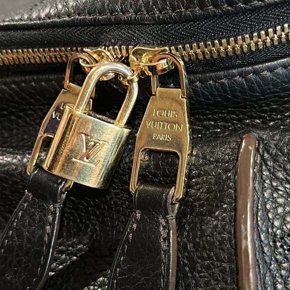 Louis Vuitton Selene Handbag Mahina leather mm - Picture 6 of 16